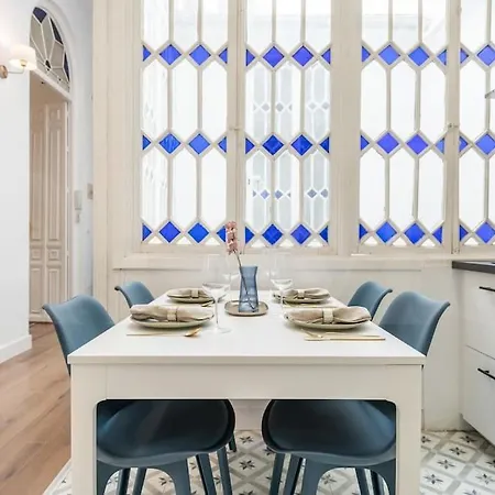 Historic Charm With Contemporary Flair By Rems * Malaga